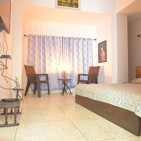 Mahavir Niwas Bed & Breakfast อุเดเปอร์ ภายนอก รูปภาพ