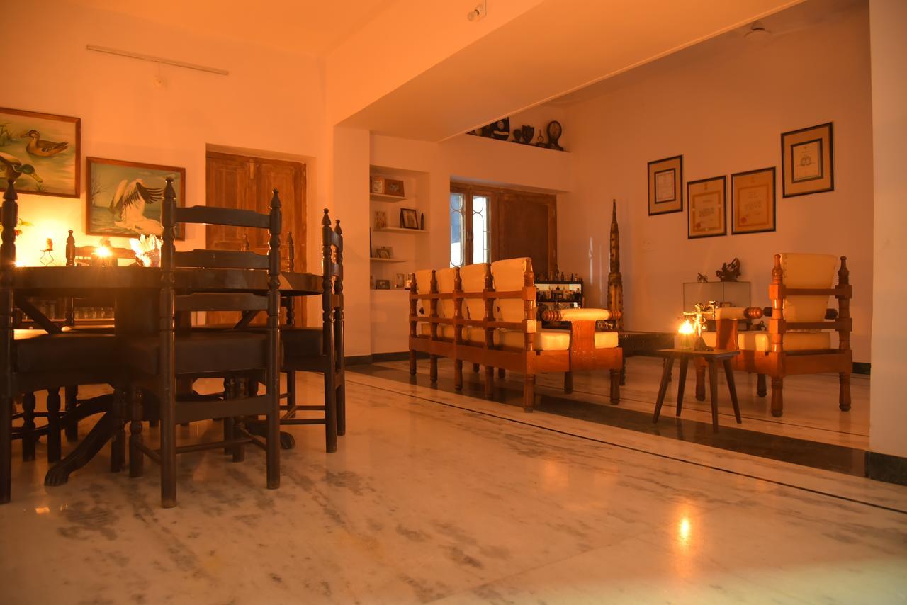 Mahavir Niwas Bed & Breakfast อุเดเปอร์ ภายนอก รูปภาพ