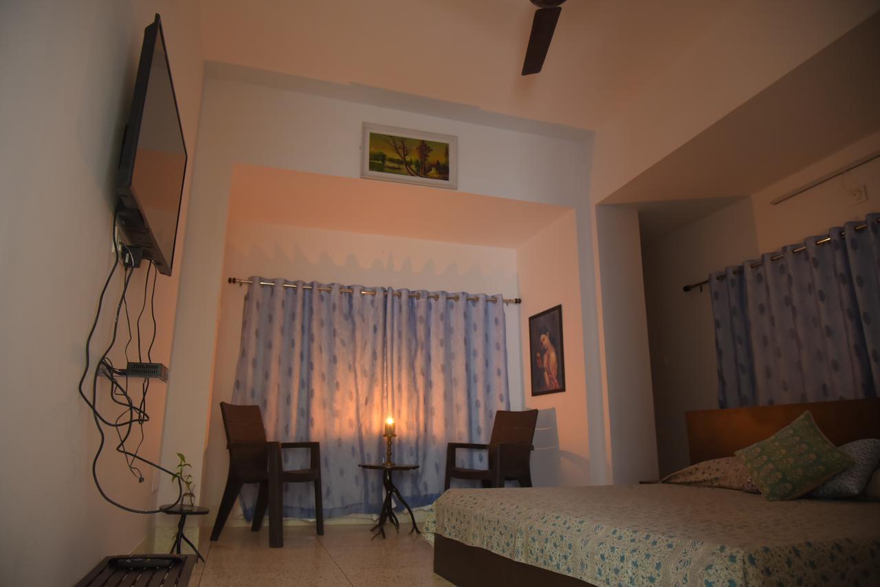 Mahavir Niwas Bed & Breakfast อุเดเปอร์ ภายนอก รูปภาพ